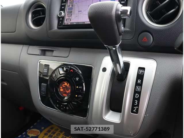 Nissan NV350 Caravan 2020-07 3382367-15
