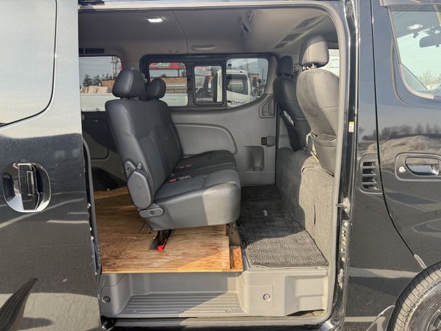Nissan NV350 Caravan 2013-08 3679050-14