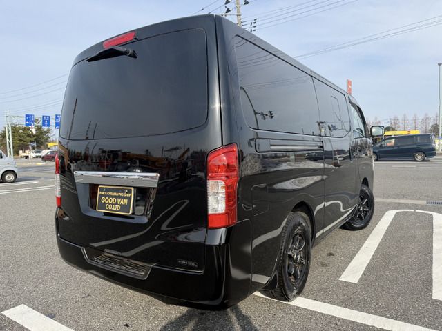 Nissan NV350 Caravan 2013-08 3679050-3