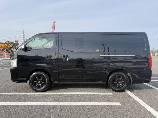 Nissan NV350 Caravan 2013-08 3679050-7