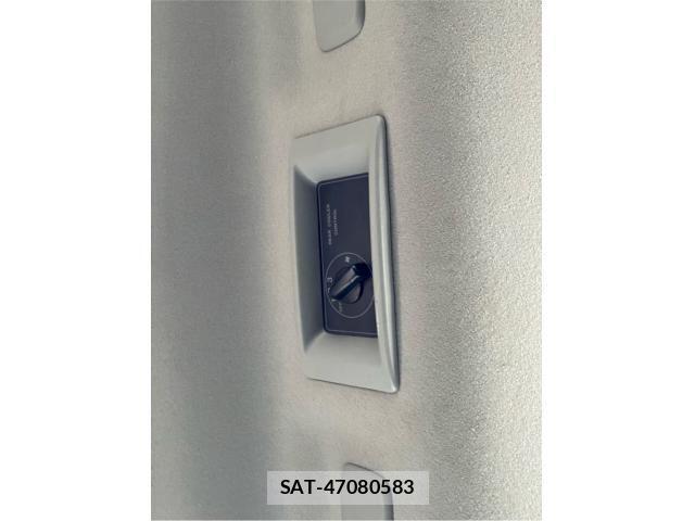 Nissan NV350 Caravan 2013-12 4328671-20