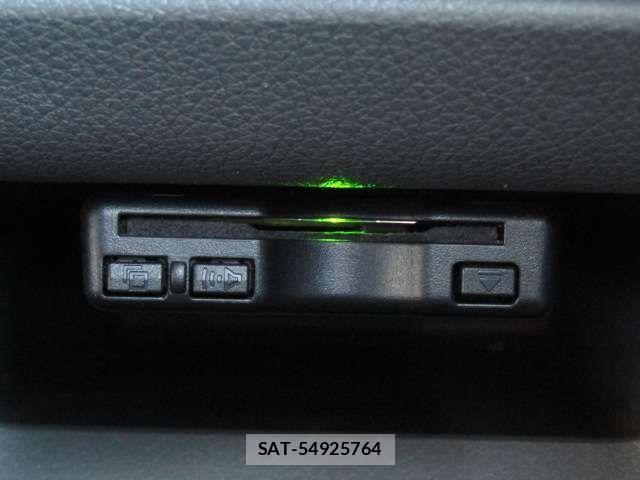 Nissan NV350 Caravan 2021-03 4328663-12