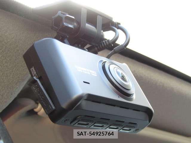 Nissan NV350 Caravan 2021-03 4328663-13