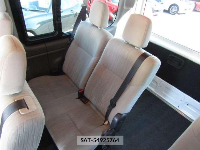 Nissan NV350 Caravan 2021-03 4328663-7