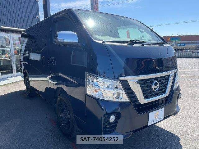Nissan NV350 Caravan 2017-06 4640260-15