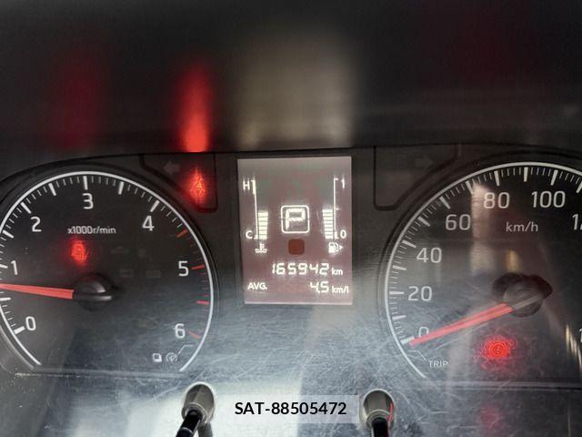 Nissan NV350 Caravan 2015-01 4756546-12