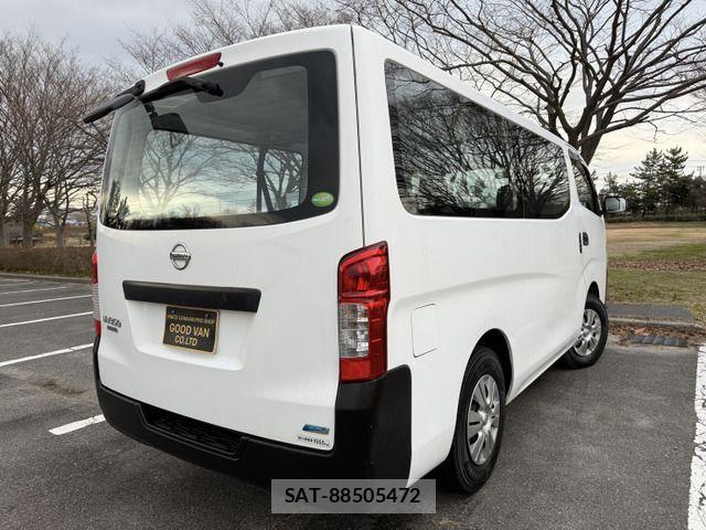 Nissan NV350 Caravan 2015-01 4756546-3