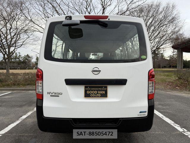 Nissan NV350 Caravan 2015-01 4756546-5