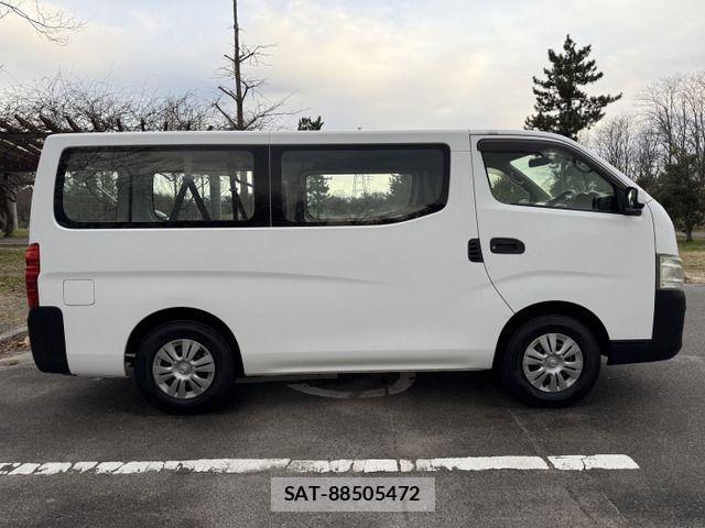 Nissan NV350 Caravan 2015-01 4756546-6