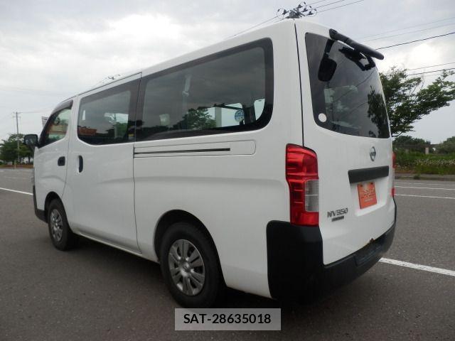 Nissan NV350 Caravan 2018-08 4756543-14