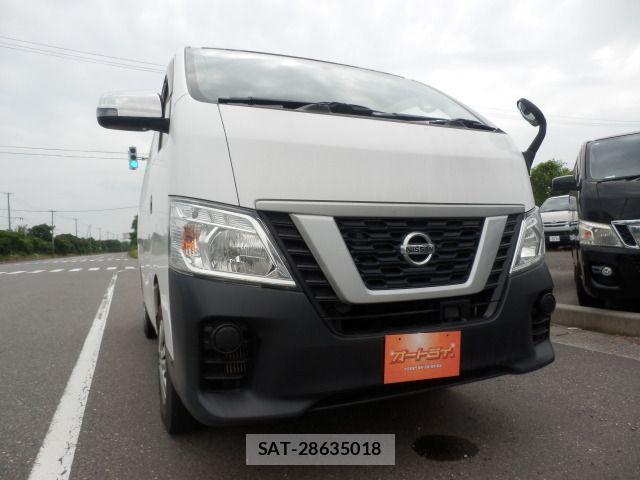Nissan NV350 Caravan 2018-08 4756543-1