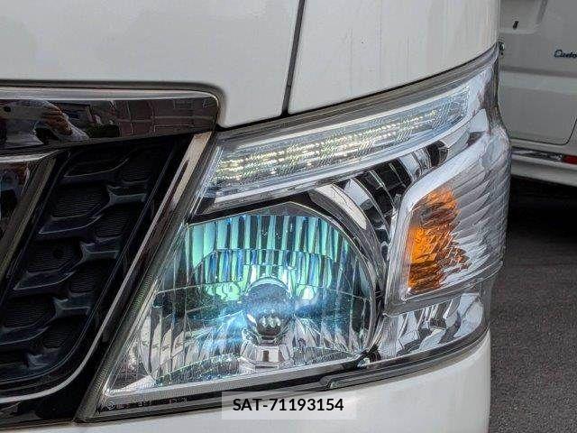 Nissan NV350 Caravan 2017-03 5874771-10