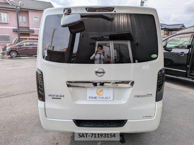 Nissan NV350 Caravan 2017-03 5874771-17
