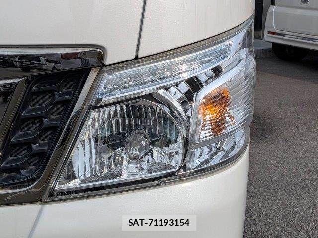 Nissan NV350 Caravan 2017-03 5874771-20