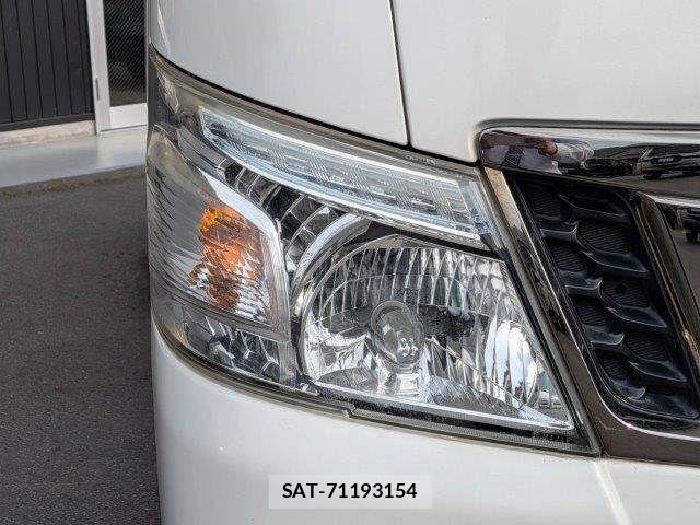 Nissan NV350 Caravan 2017-03 5874771-21