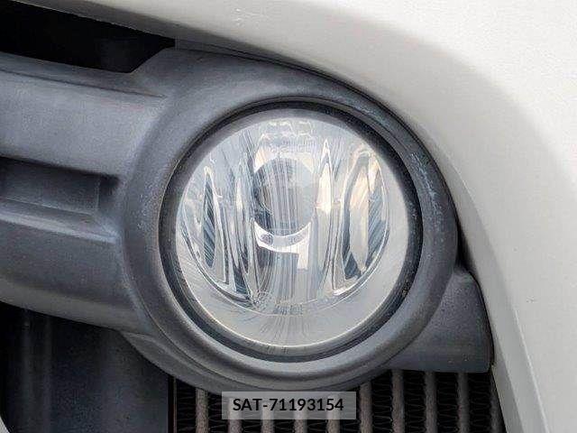 Nissan NV350 Caravan 2017-03 5874771-23