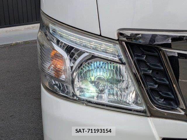 Nissan NV350 Caravan 2017-03 5874771-29