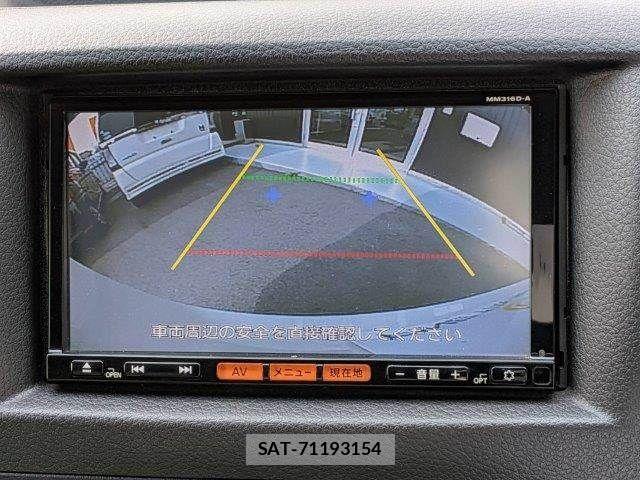 Nissan NV350 Caravan 2017-03 5874771-5
