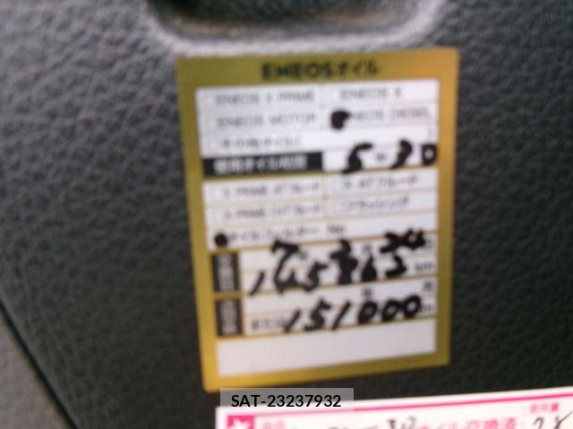 Nissan NV350 Caravan 2016-07 5874773-12