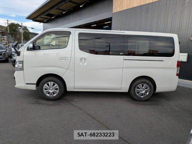 Nissan NV350 Caravan 2018-10 6015370-19