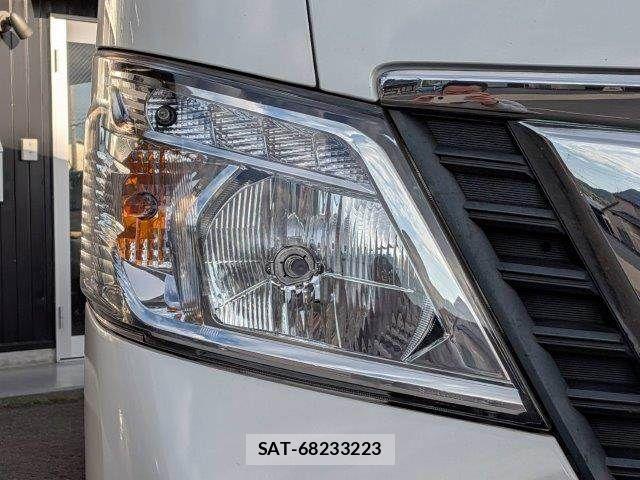Nissan NV350 Caravan 2018-10 6015370-21