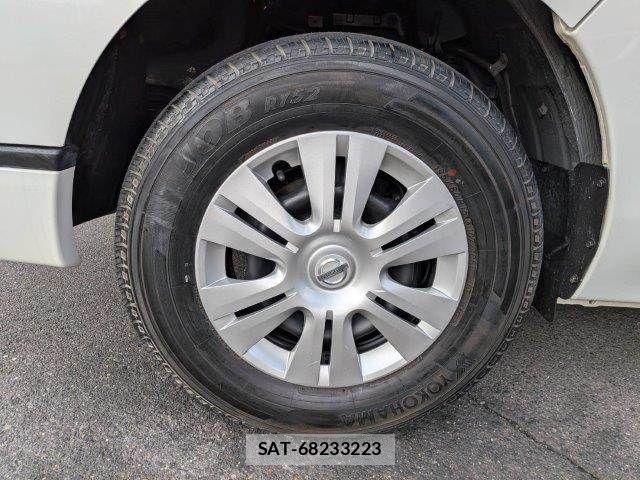 Nissan NV350 Caravan 2018-10 6015370-28