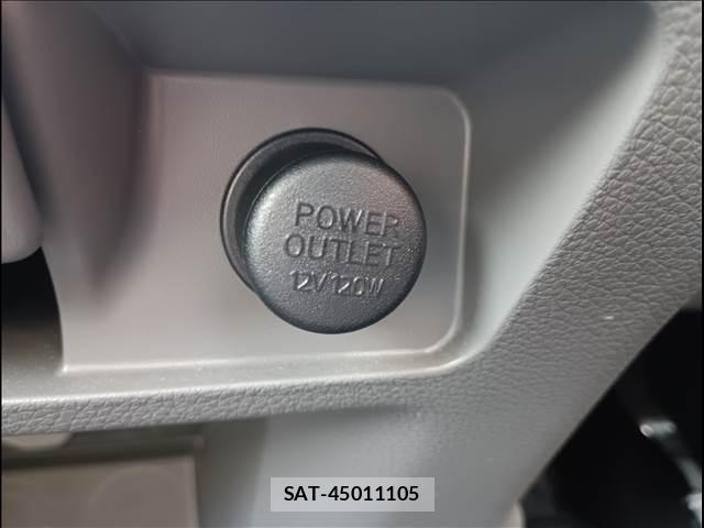 Nissan NV350 Caravan 2017-05 6015360-20
