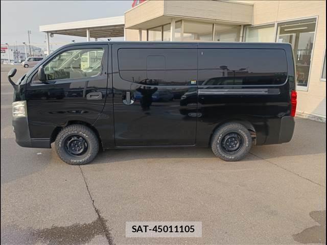 Nissan NV350 Caravan 2017-05 6015360-4