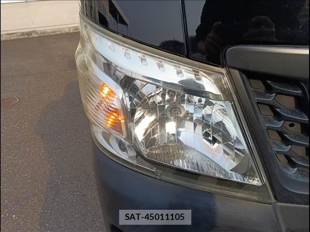 Nissan NV350 Caravan 2017-05 6015360-5