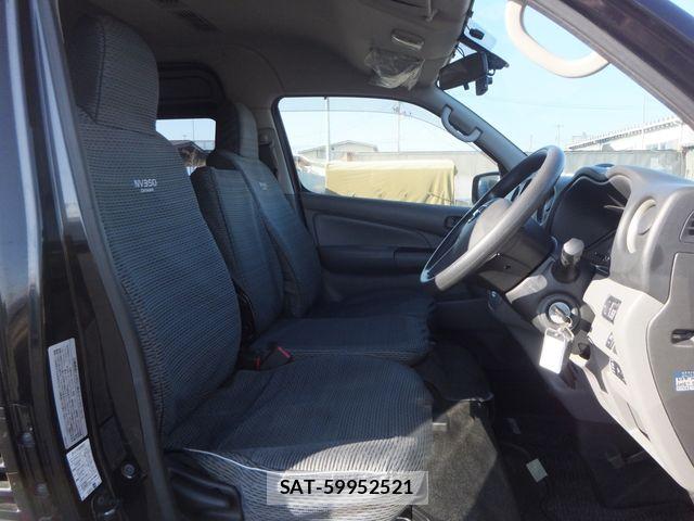 Nissan NV350 Caravan 2020-01 6265442-10