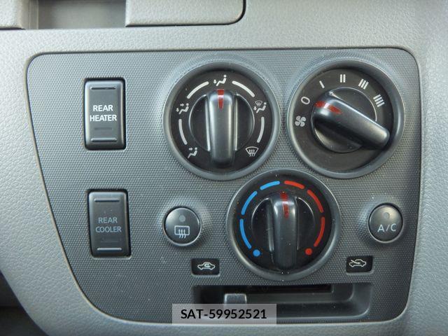 Nissan NV350 Caravan 2020-01 6265442-15