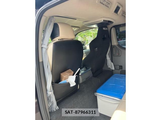 Nissan NV350 Caravan 2012-09 6613948-12