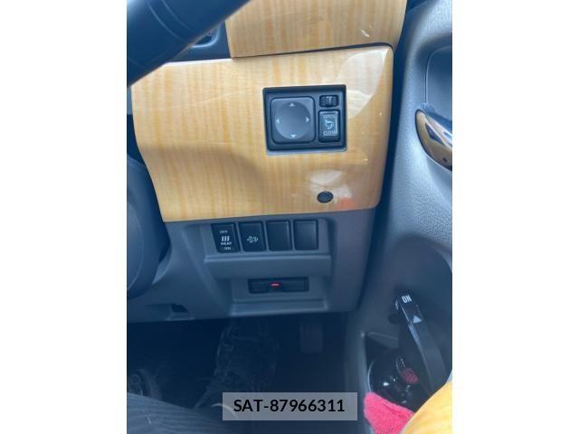 Nissan NV350 Caravan 2012-09 6613948-20