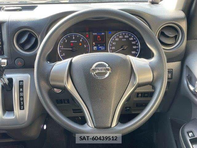 Nissan NV350 Caravan 2017-09 6673052-13