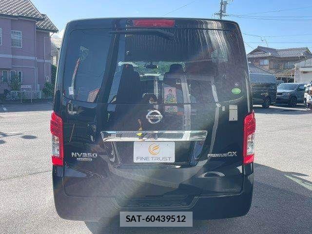 Nissan NV350 Caravan 2017-09 6673052-21
