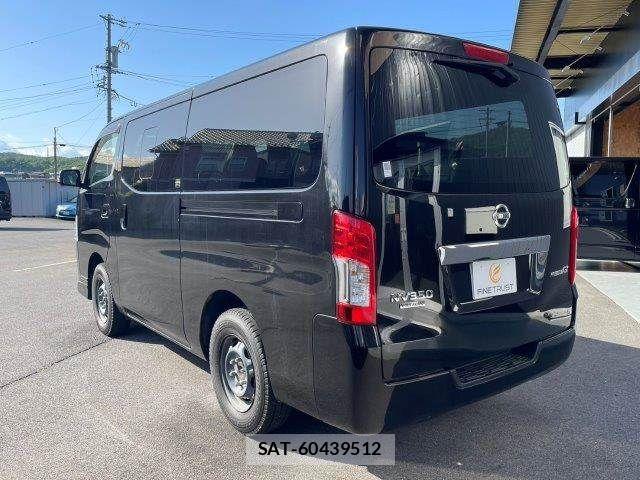 Nissan NV350 Caravan 2017-09 6673052-22