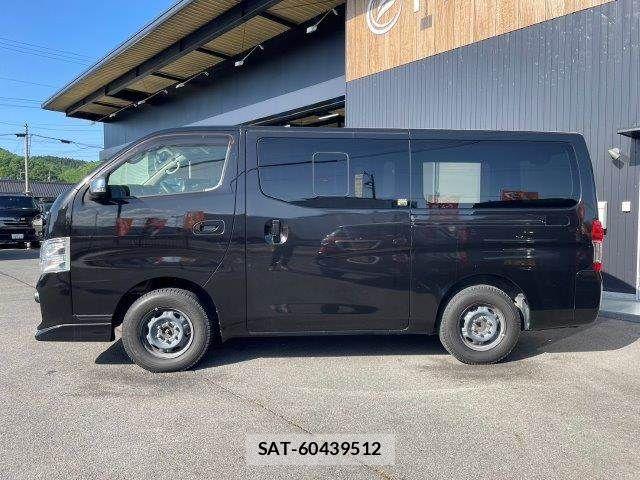 Nissan NV350 Caravan 2017-09 6673052-23