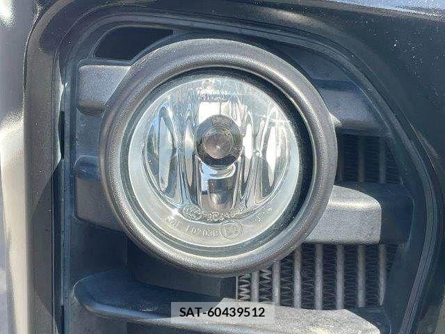 Nissan NV350 Caravan 2017-09 6673052-27