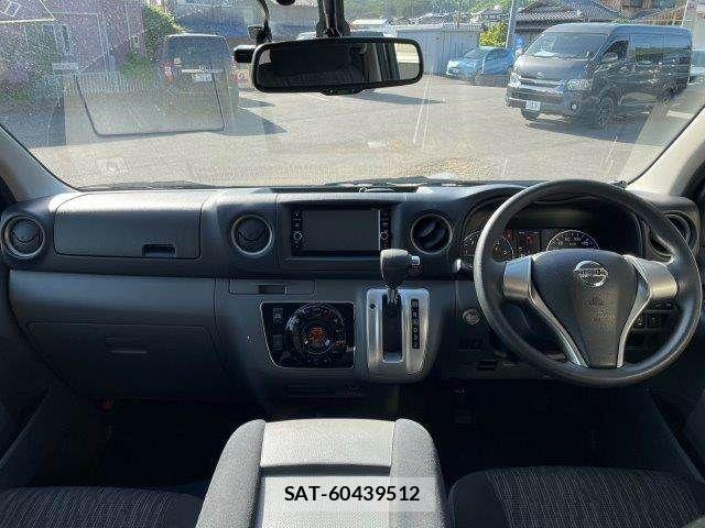 Nissan NV350 Caravan 2017-09 6673052-2