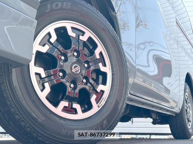 Nissan NV350 Caravan 2021-02 6677386-13