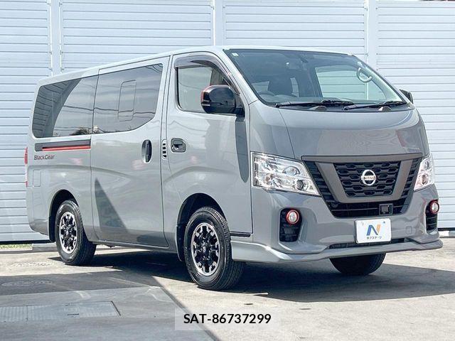 Nissan NV350 Caravan 2021-02 6677386-15