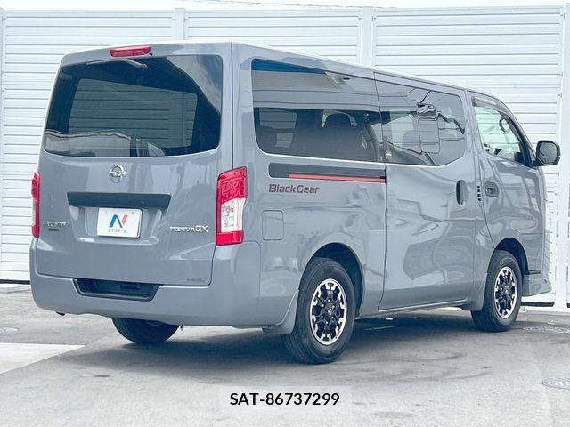 Nissan NV350 Caravan 2021-02 6677386-16