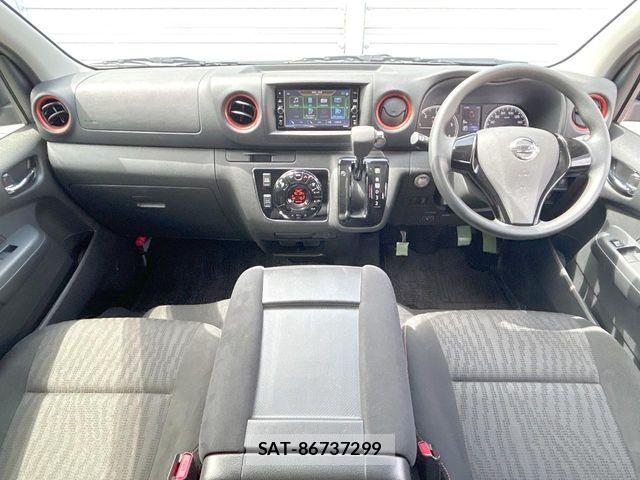 Nissan NV350 Caravan 2021-02 6677386-1