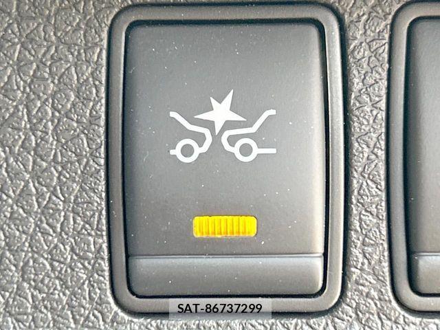 Nissan NV350 Caravan 2021-02 6677386-5