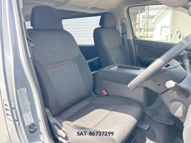 Nissan NV350 Caravan 2021-02 6677386-8