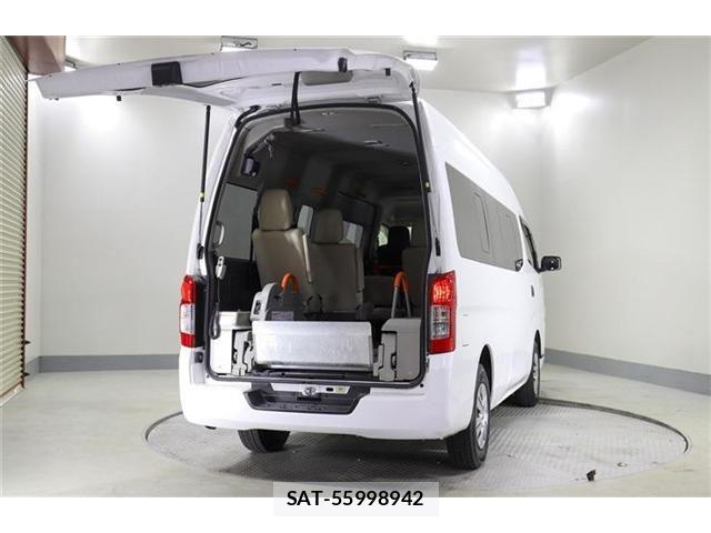 Nissan NV350 Caravan 2016-03 6910734-10