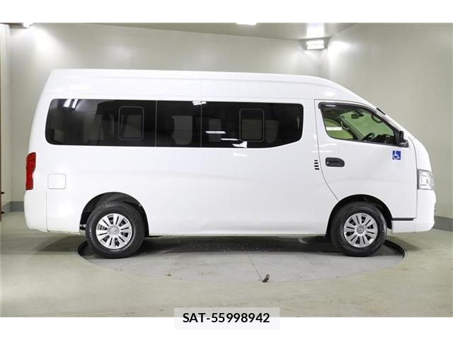 Nissan NV350 Caravan 2016-03 6910734-11