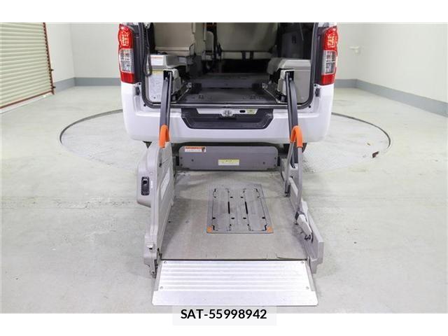 Nissan NV350 Caravan 2016-03 6910734-16
