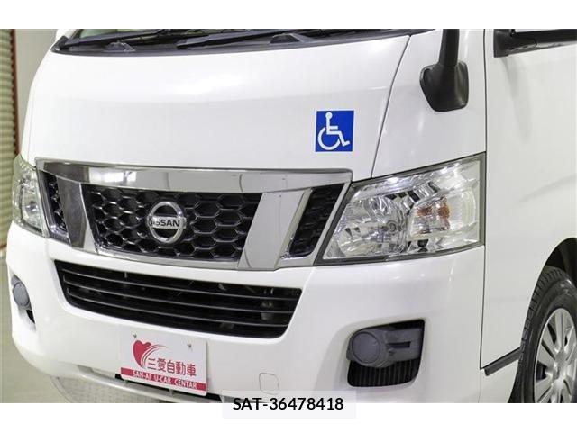 Nissan NV350 Caravan 2016-03 6910732-11