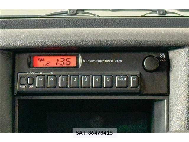 Nissan NV350 Caravan 2016-03 6910732-21
